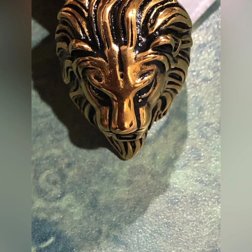 Lion head men’s brass look ring size‎ 10 brand new
